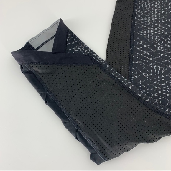 Lululemon Var-City Crop Samba Snake Black 4 - Picture 6 of 9